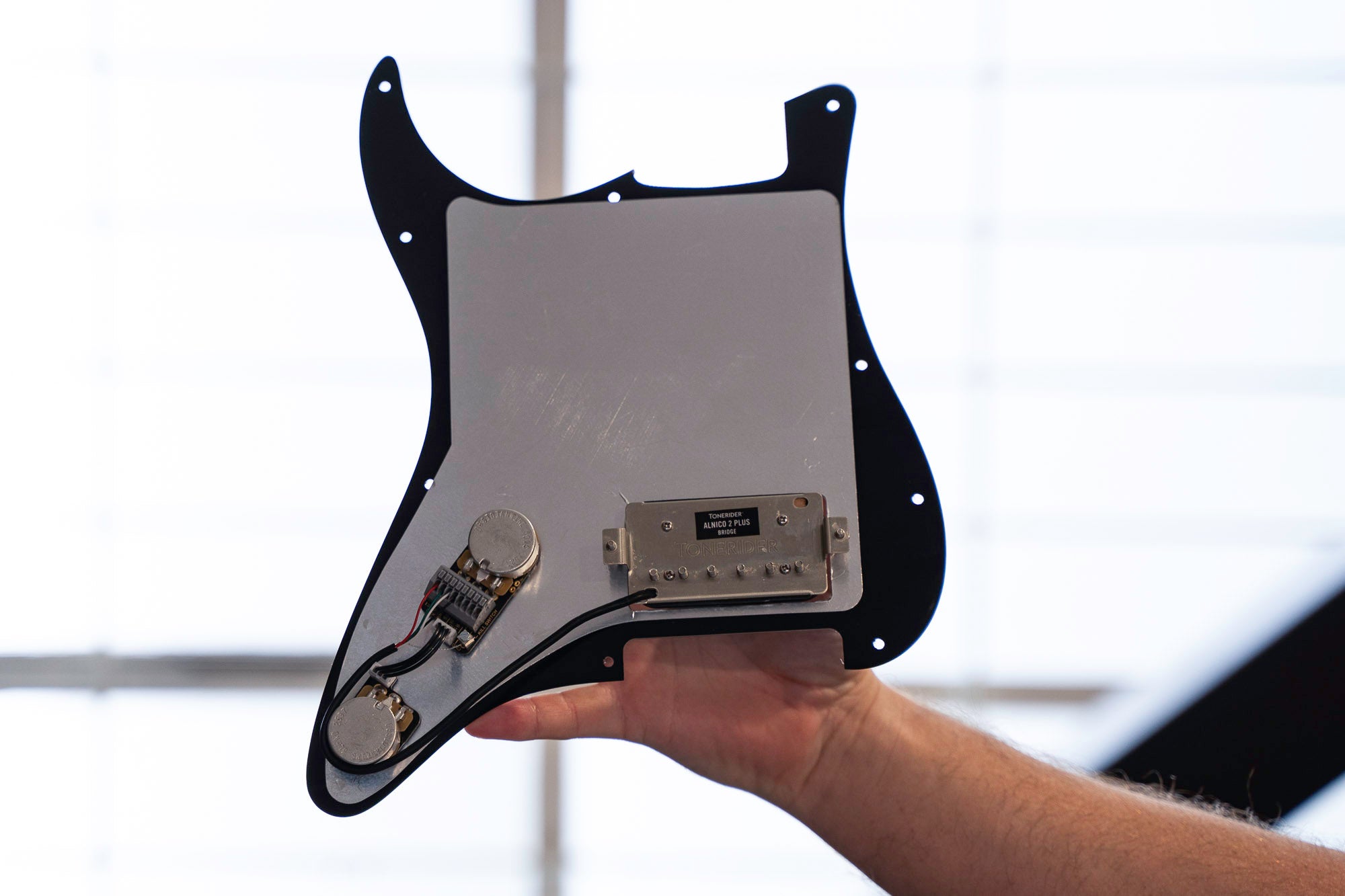 Custom Shop: HSS Loaded Pickguard für Strat®